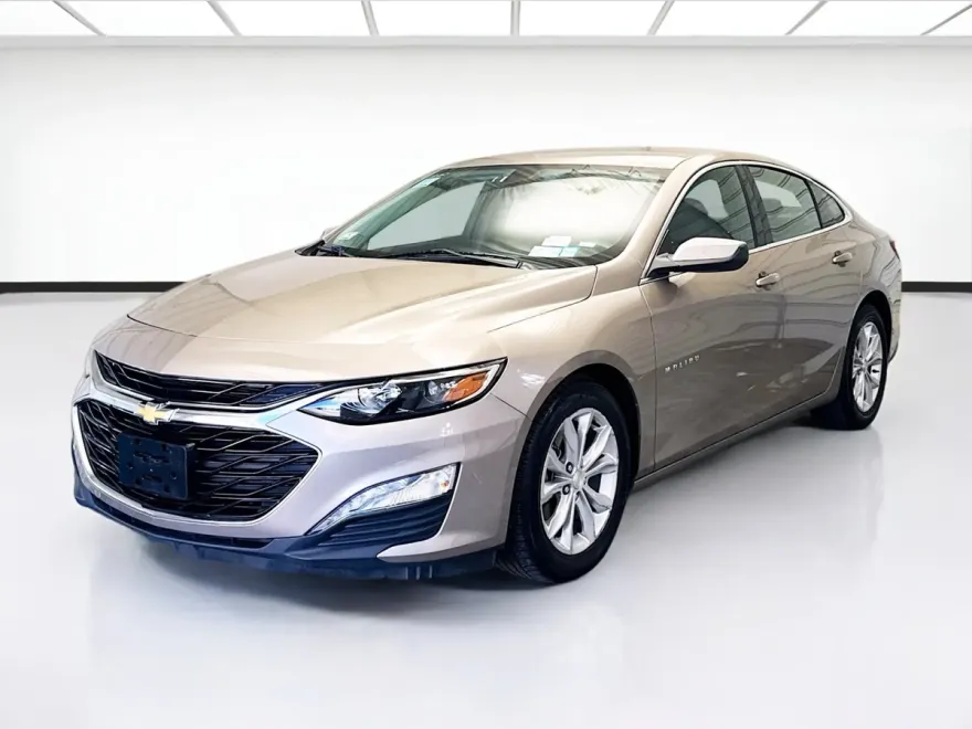 2022 Chevrolet Malibu 1LT photo 1