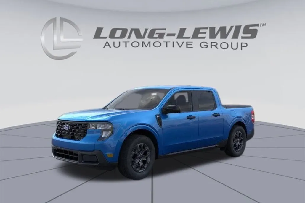 2025 Ford Maverick XLT photo 1