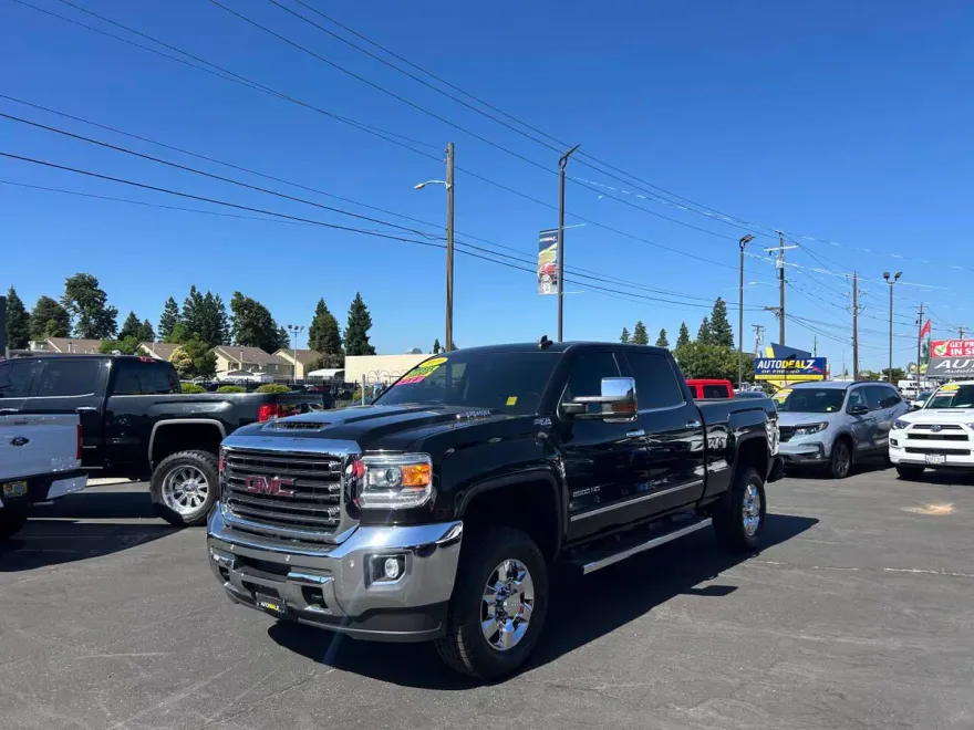 2019 Gmc Sierra HD SLT photo 1