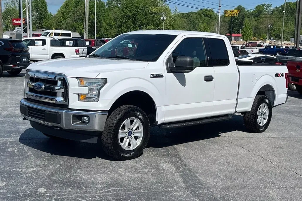 2017 Ford F-150 XLT photo 1