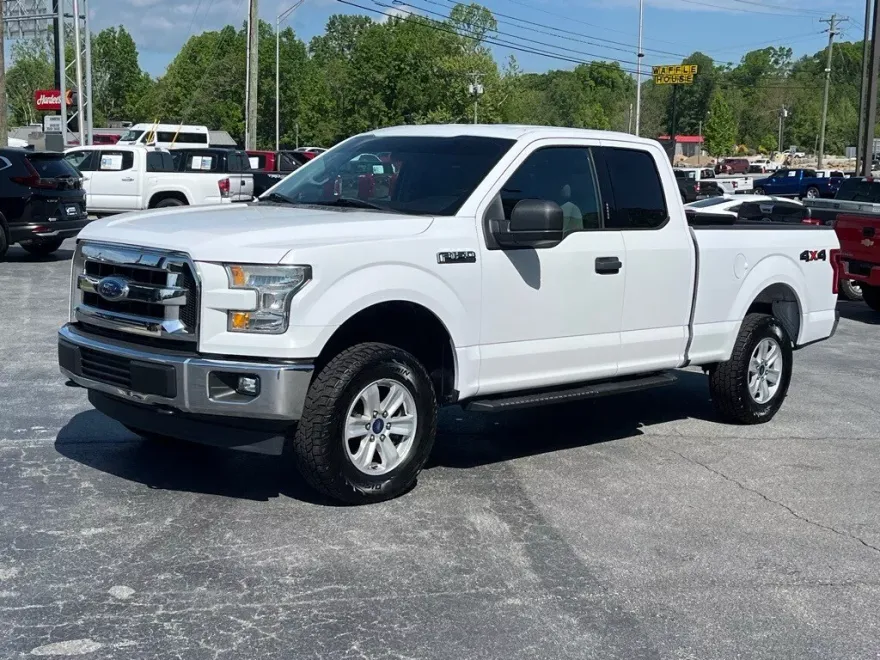 2017 Ford F-150 XLT photo 1