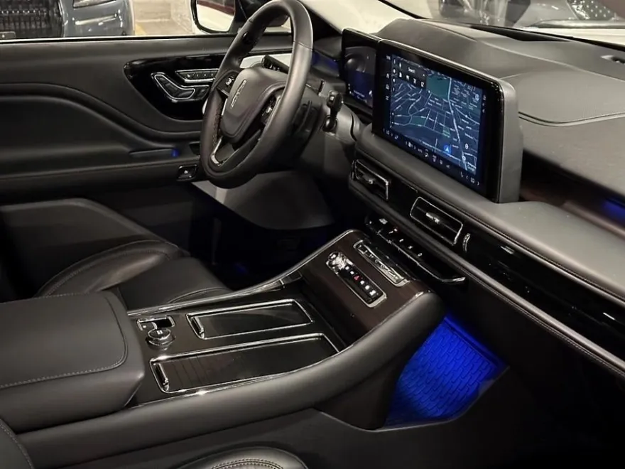 2025 Lincoln Aviator Reserve photo 11