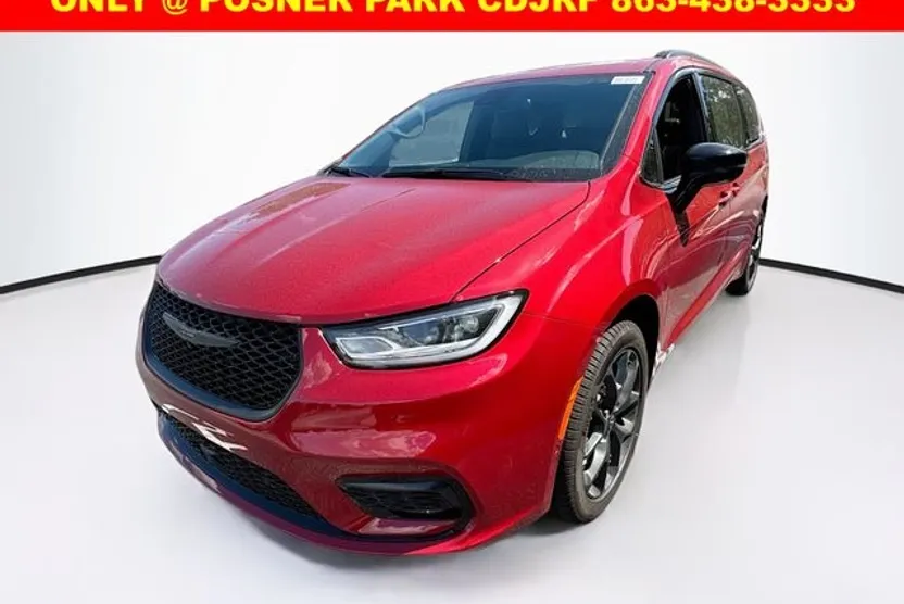 2026 Chrysler Pacifica Limited photo 1