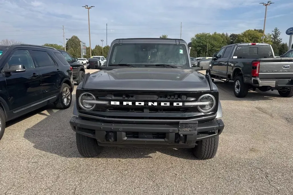 2021 Ford Bronco Outer Banks photo 1