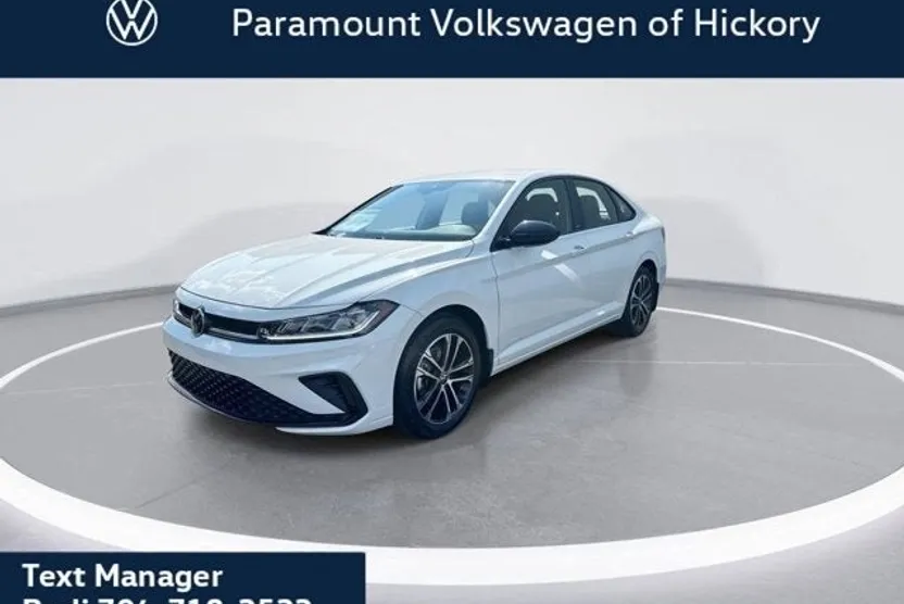 2025 Volkswagen Jetta Sport photo 1