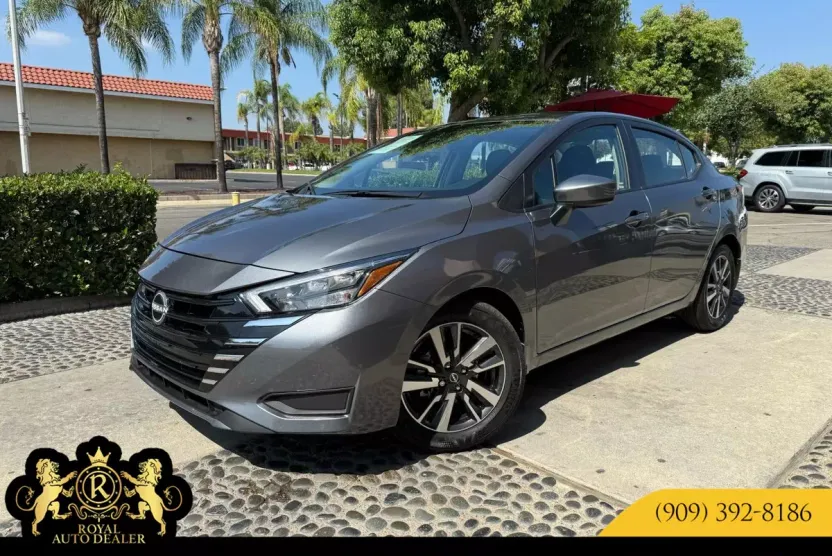 2025 Nissan Versa SV photo 1