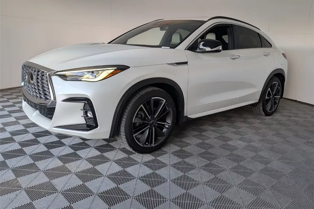2025 Infiniti QX55 Luxe photo 1