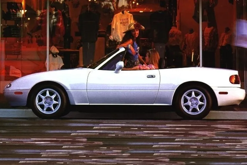 1996 Mazda MX-5 Miata Miata Base photo 1