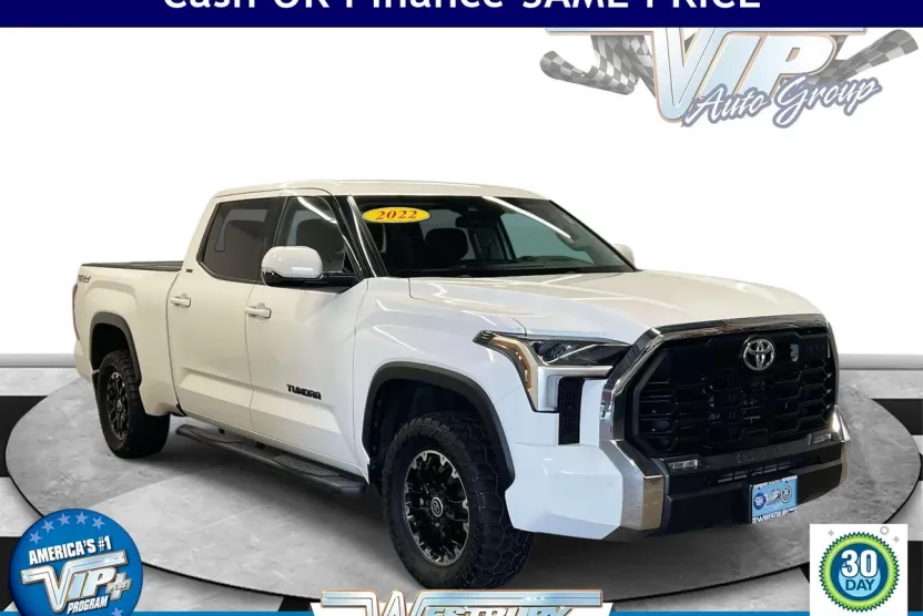 2022 Toyota Tundra SR5 CrewMax photo 1