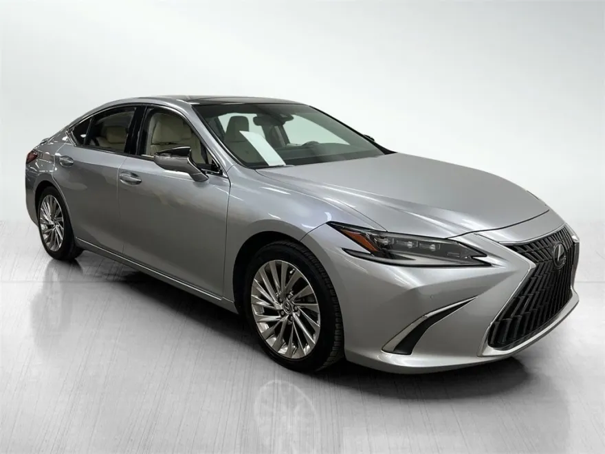 2022 Lexus ES 350 Ultra Luxury photo 1