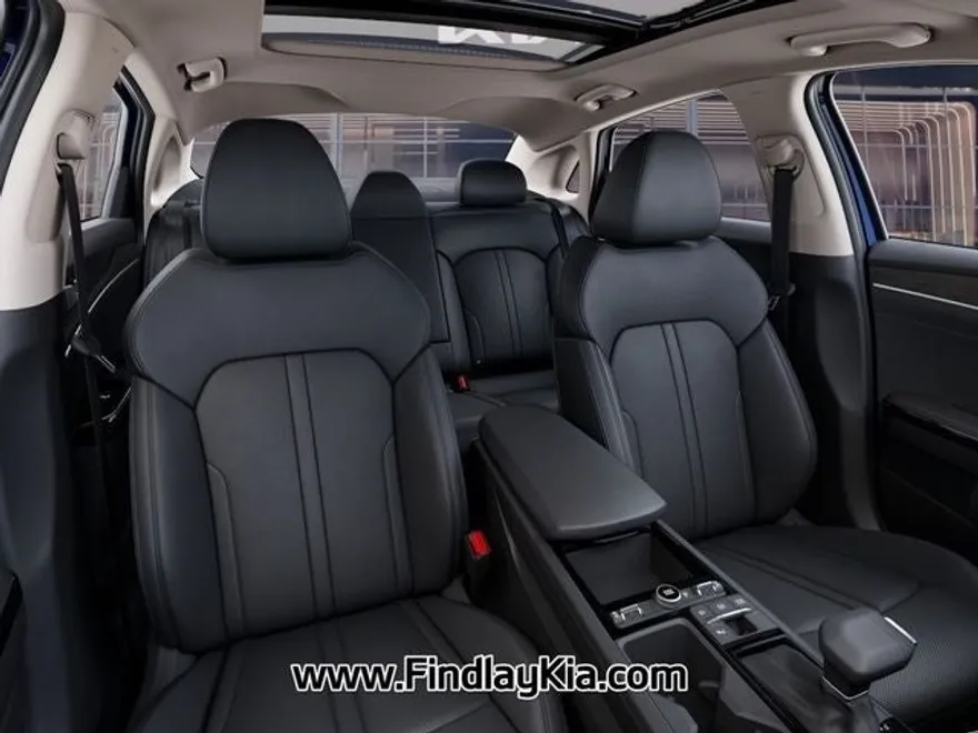 2025 Kia K5 EX photo 17