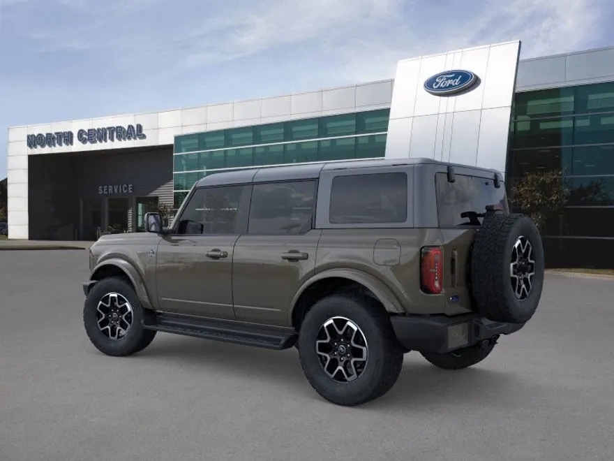 2025 Ford Bronco Outer Banks photo 1