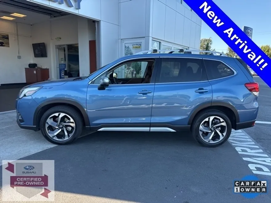 2024 Subaru Forester Touring photo 1