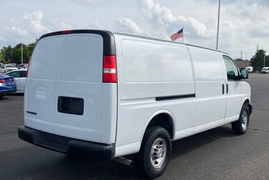2024 Chevrolet Express 2500 Work Van photo 1