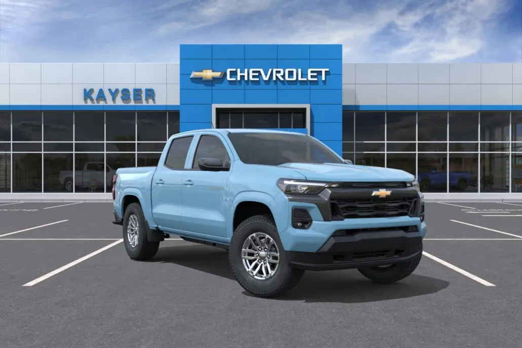 2026 Chevrolet Colorado LT photo 1