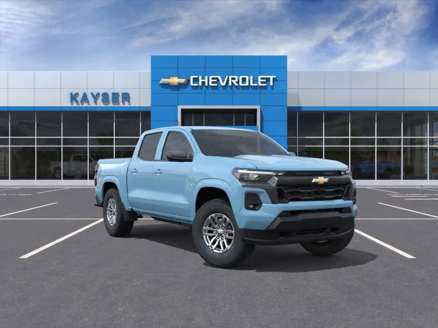 2026 Chevrolet Colorado LT photo 1