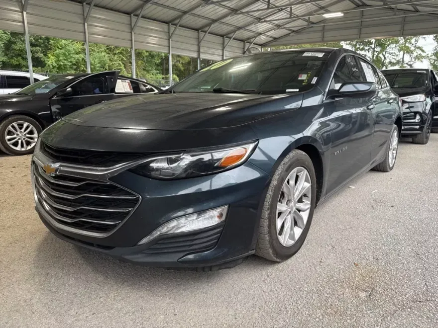 2020 Chevrolet Malibu photo 1