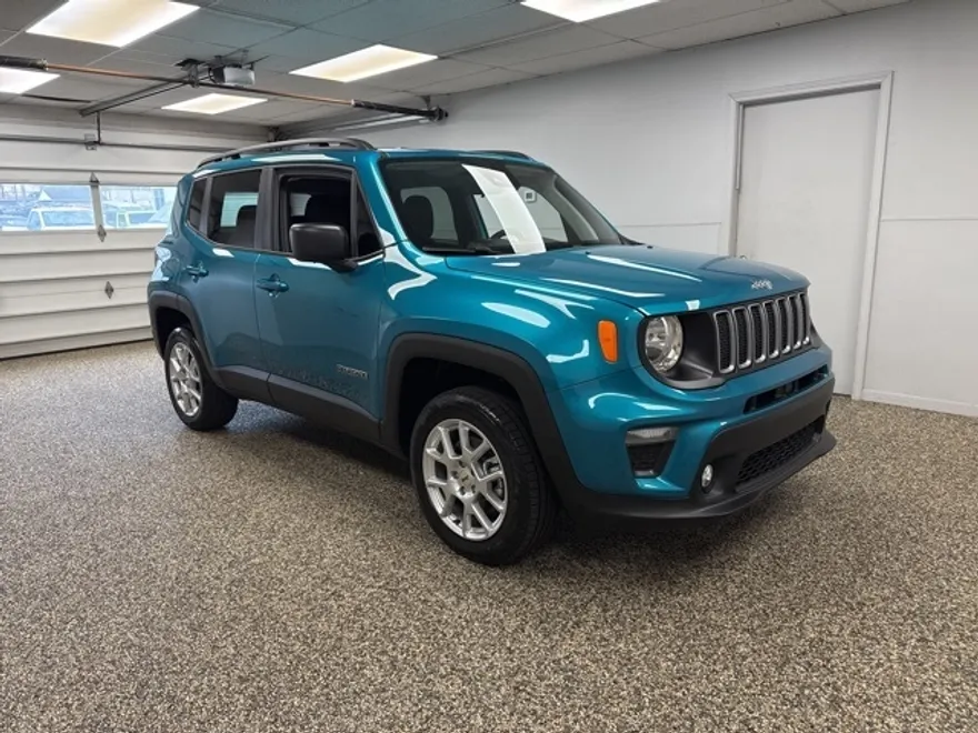 2022 Jeep Renegade Latitude photo 1