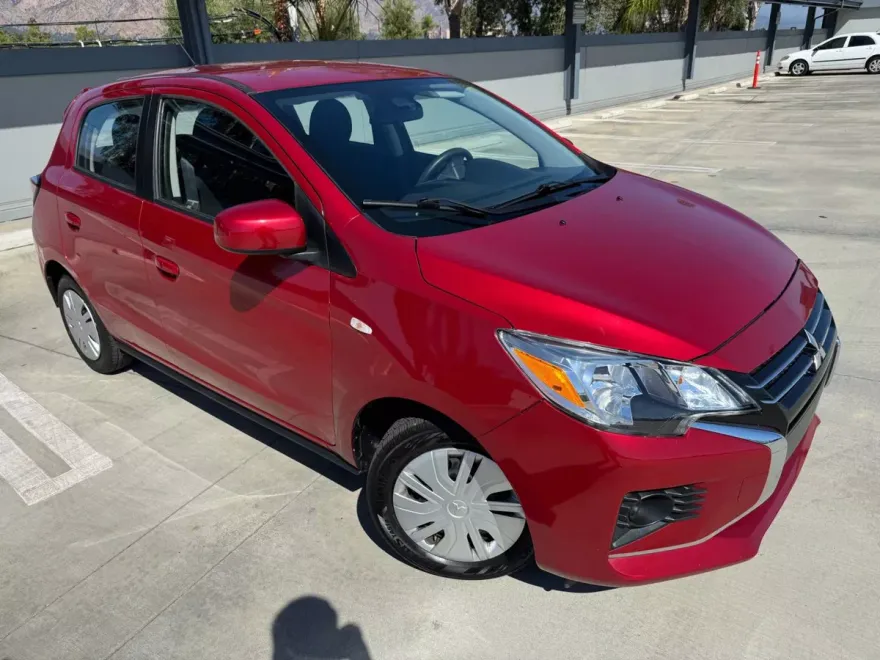 2021 Mitsubishi Mirage ES photo 1