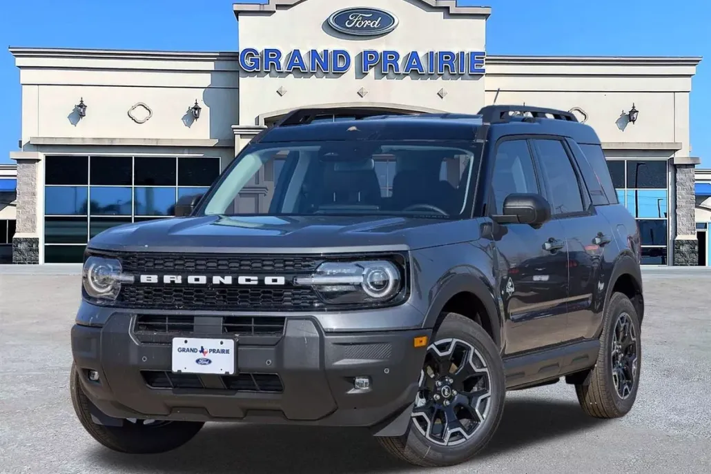 2025 Ford Bronco Sport Outer Banks photo 1