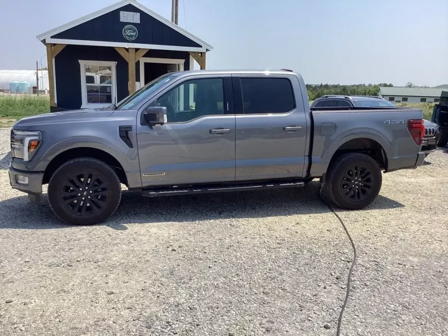 2024 Ford F-150 Lariat photo 1