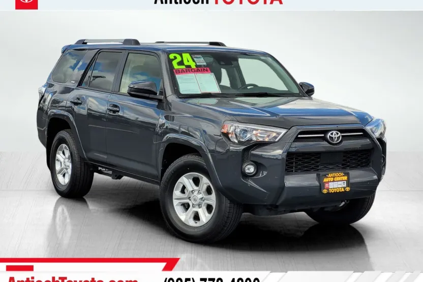 2024 Toyota 4Runner SR5 photo 1