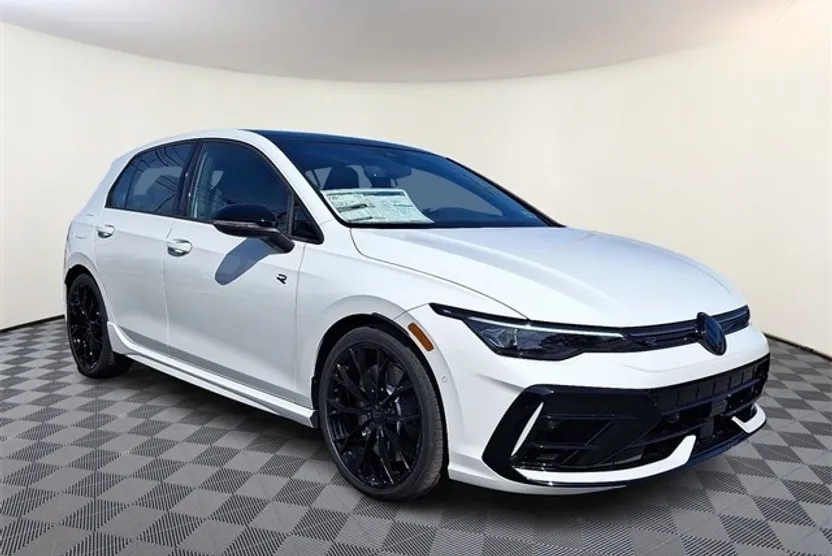 2025 Volkswagen Golf R photo 1