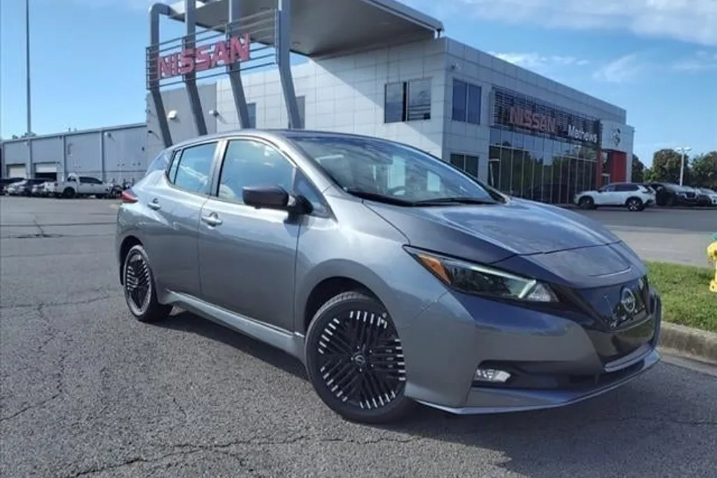 2024 Nissan Leaf SV Plus photo 1