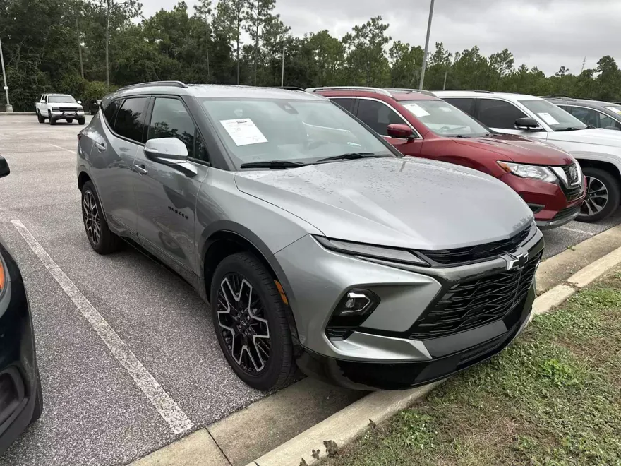 2023 Chevrolet Blazer RS photo 1