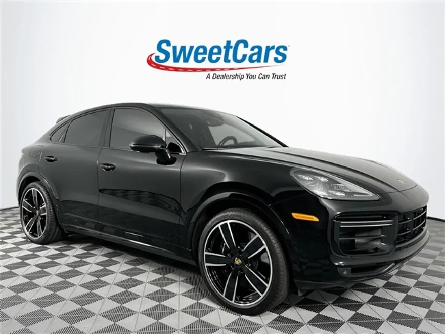 2022 Porsche Cayenne Coupe Turbo photo 1
