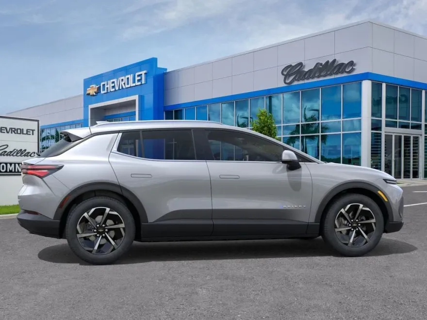 2026 Chevrolet Equinox EV 1LT photo 1