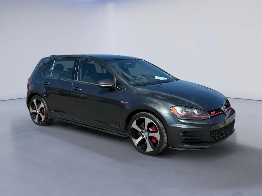 2017 Volkswagen Golf GTI SE photo 1
