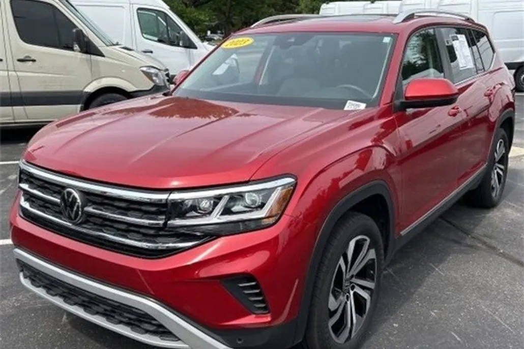 2023 Volkswagen Atlas SEL photo 1