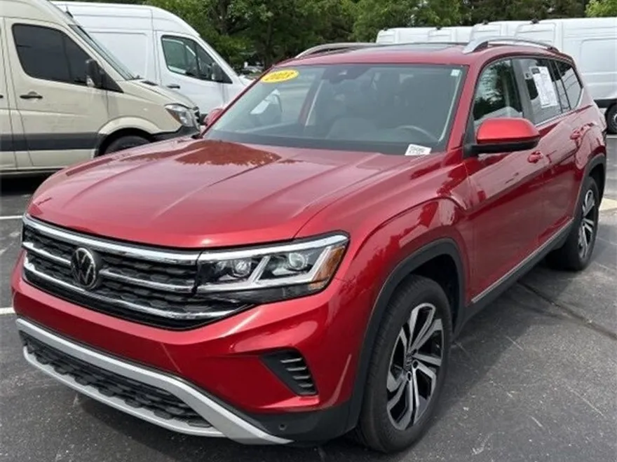 2023 Volkswagen Atlas SEL photo 1