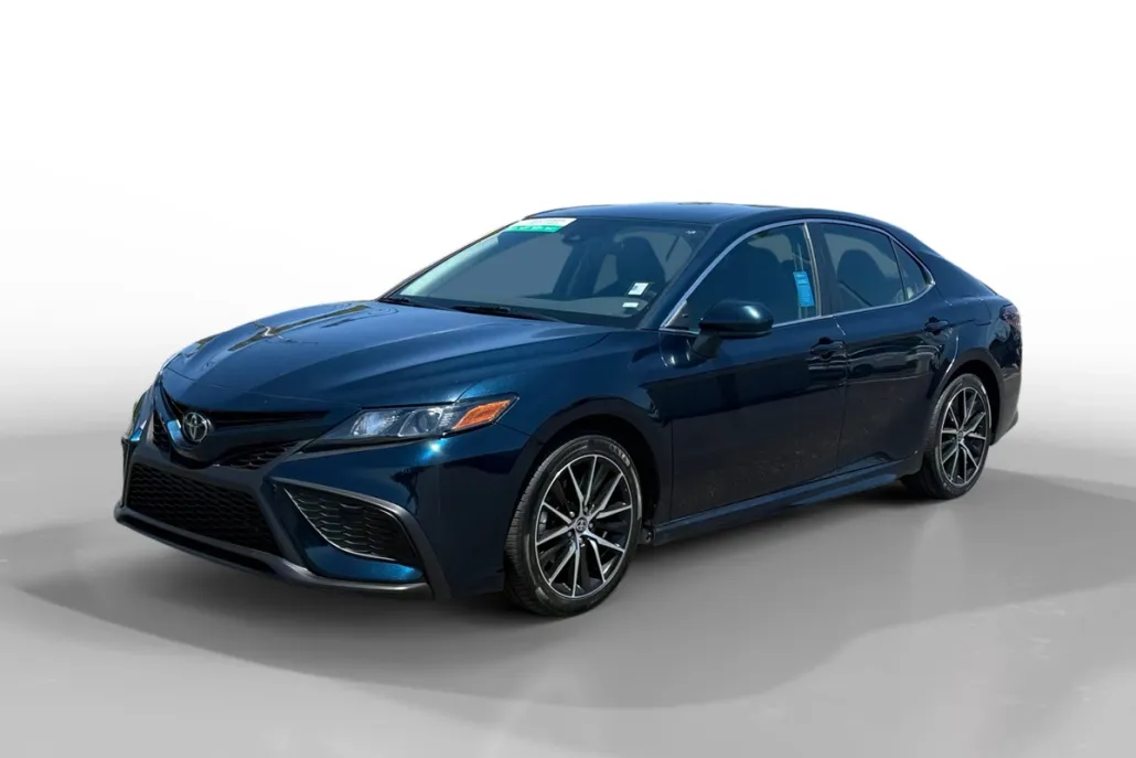 2021 Toyota Camry SE photo 1