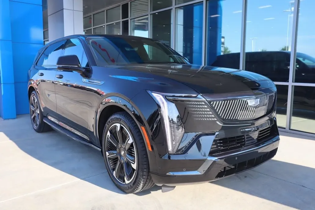 2025 Cadillac Escalade IQ Sport photo 1