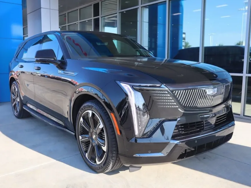 2025 Cadillac Escalade IQ Sport photo 1