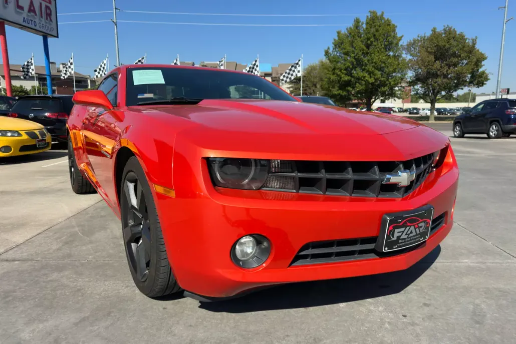 2011 Chevrolet Camaro 2LT photo 1