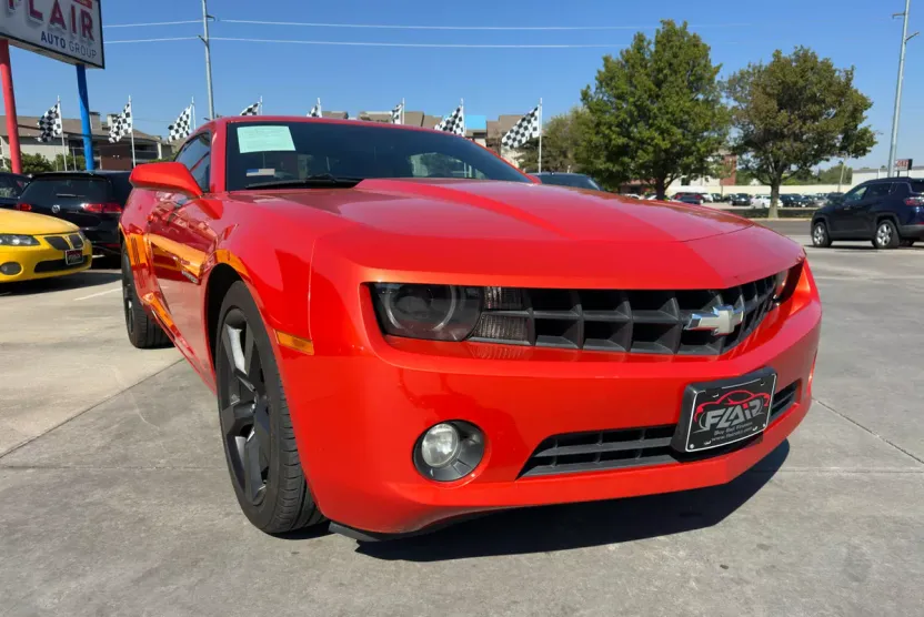 2011 Chevrolet Camaro 2LT photo 1