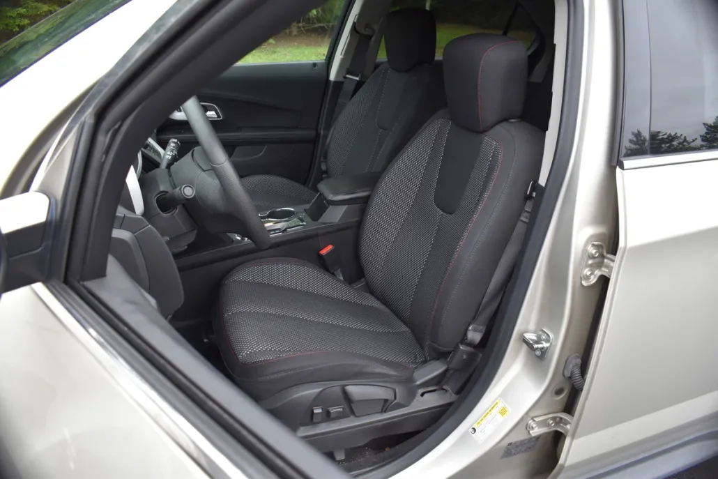 2016 Chevrolet Equinox LT photo 1