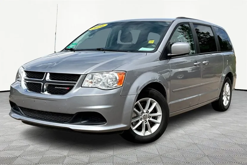 2016 Dodge Grand Caravan SXT photo 1