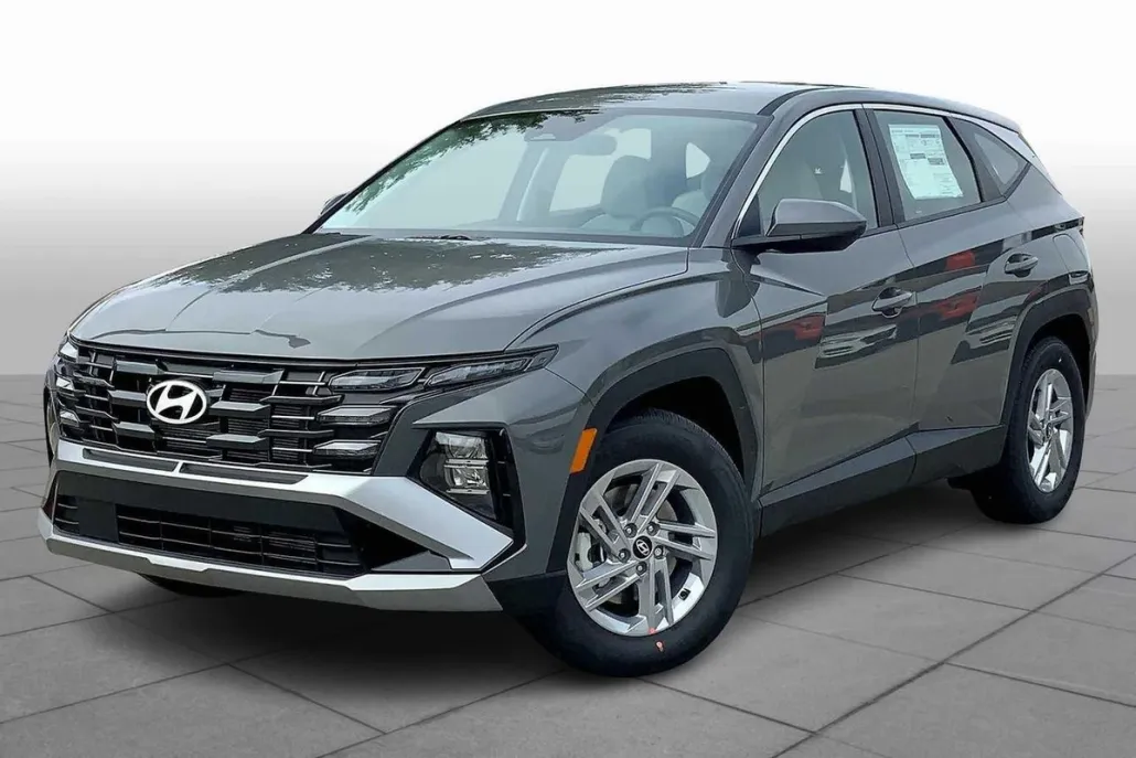 2026 Hyundai Tucson SE photo 1