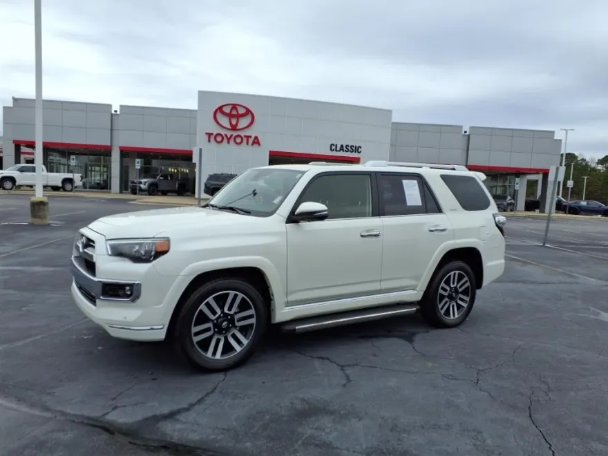 2023 Toyota 4Runner Limited photo 1