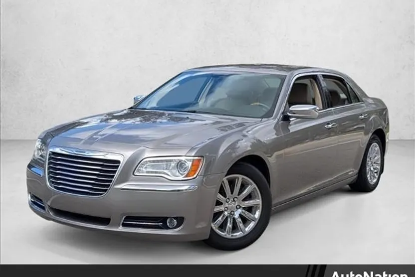 2014 Chrysler 300 C Base photo 1