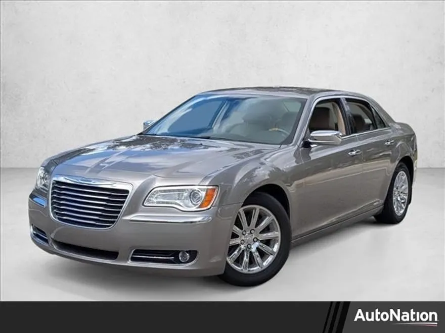 2014 Chrysler 300 C Base photo 1
