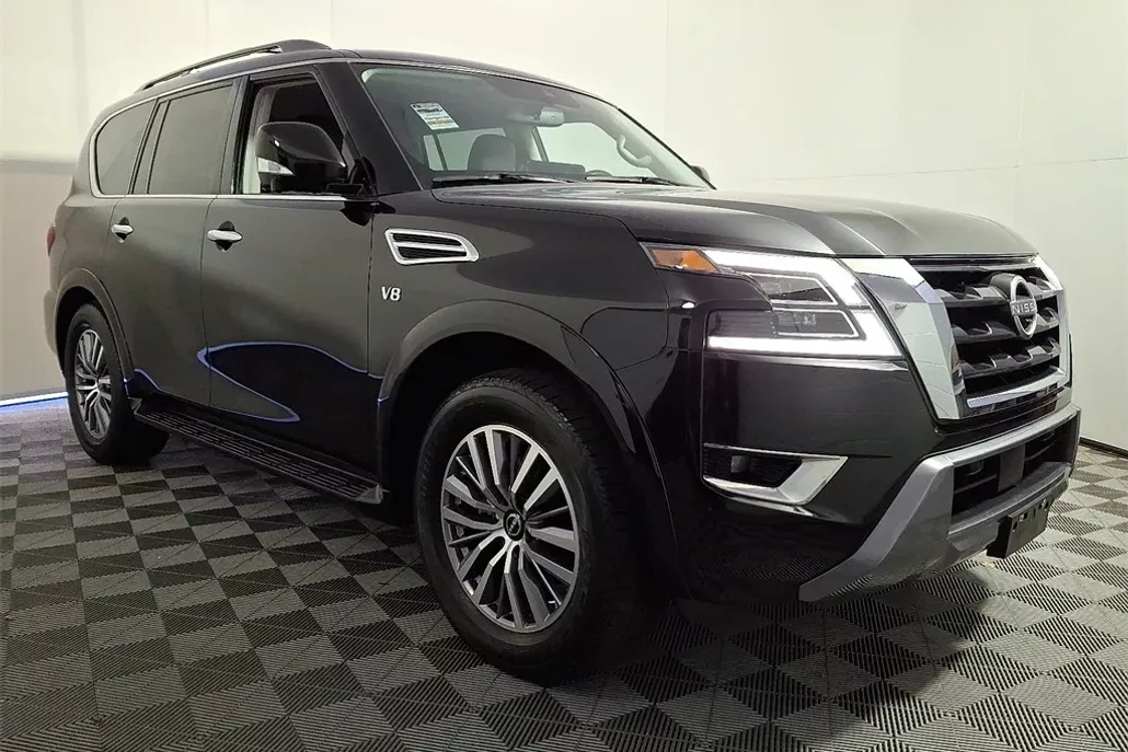 2022 Nissan Armada SL photo 1