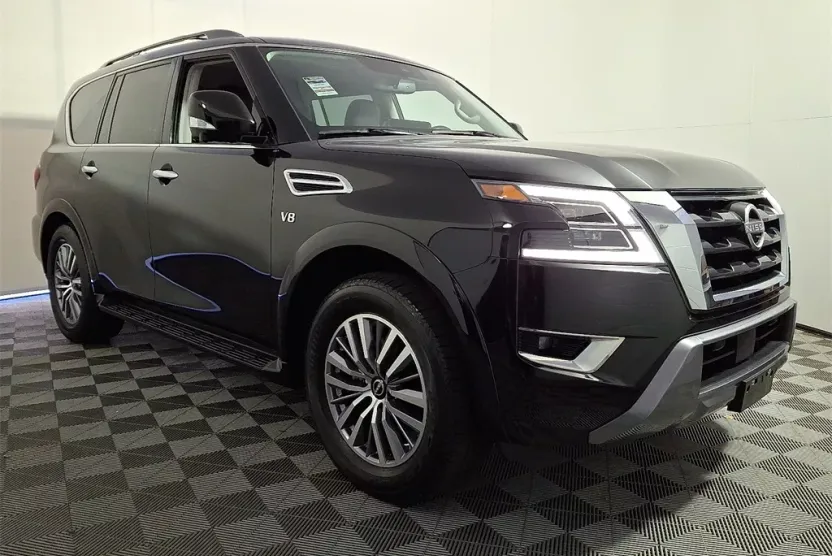 2022 Nissan Armada SL photo 1
