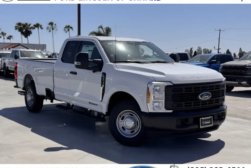 2025 Ford F-350 XL photo 1