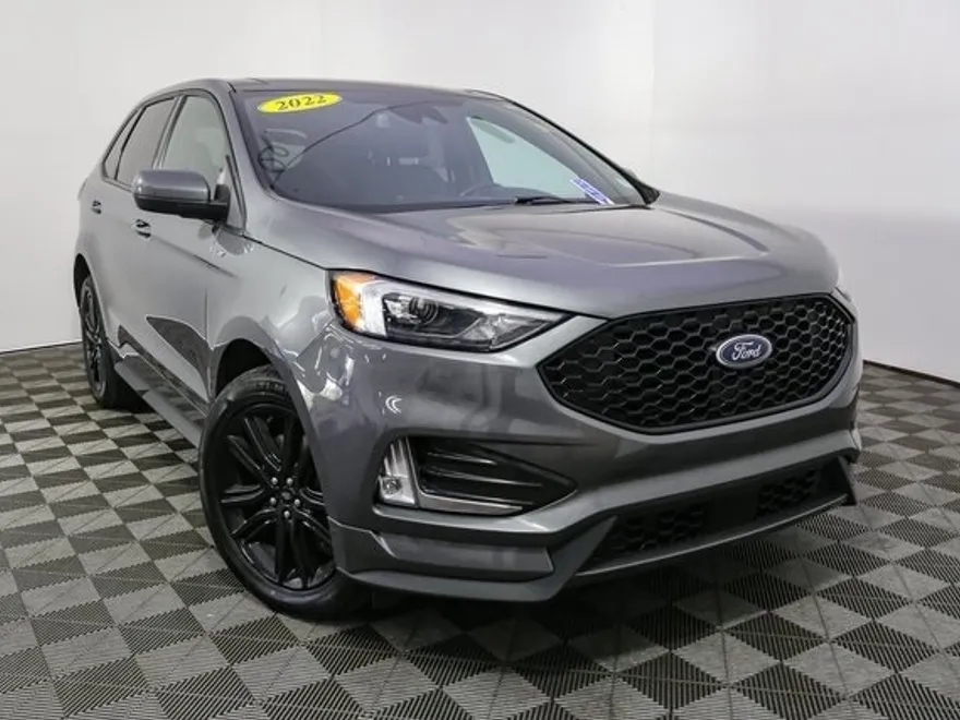 2022 Ford Edge ST photo 1