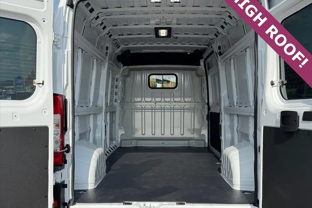 2025 Ram ProMaster 3500 photo 1